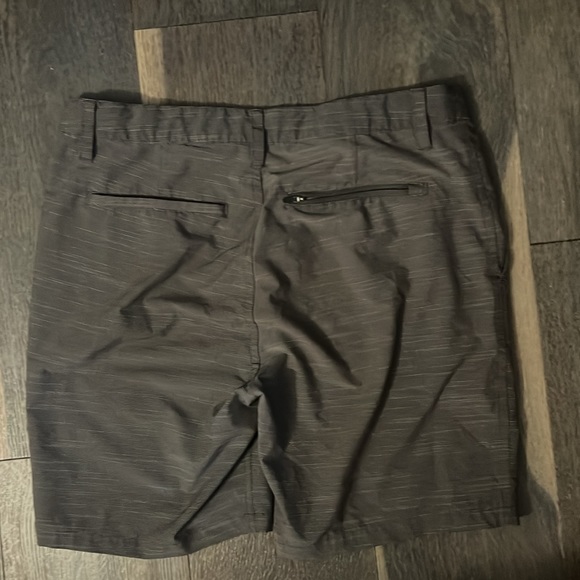 Hurley shorts 30 waist - Picture 2 of 4